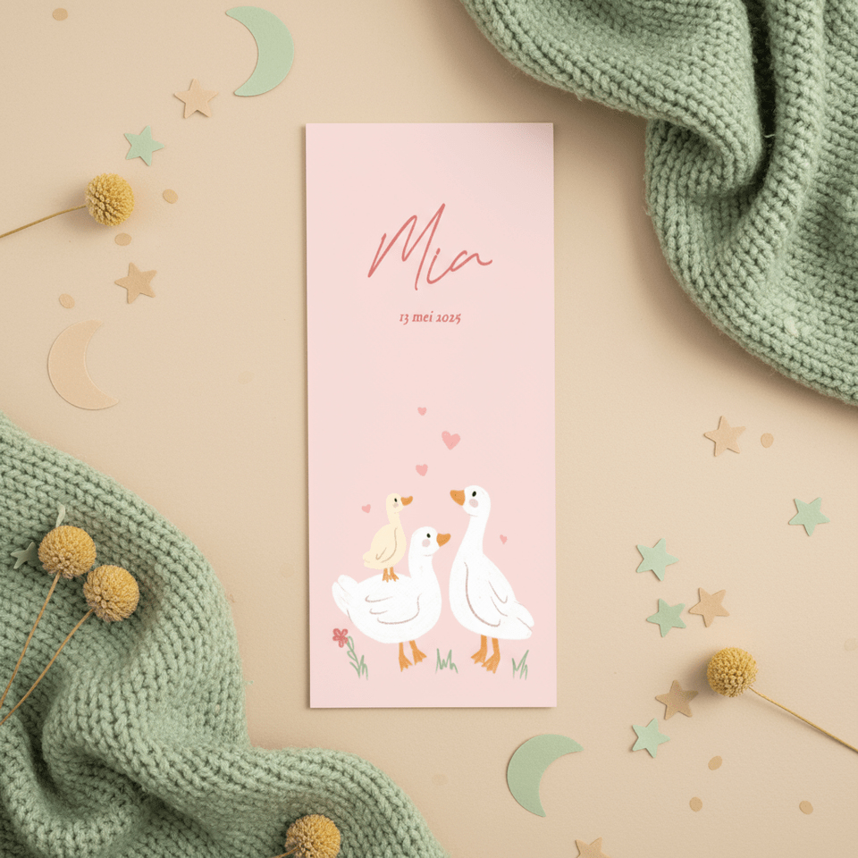Langwerpig geboortekaartje met schattige eendjes roze
