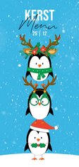 Menukaart humor grappige pinguïns in kerstoutfit in sneeuw