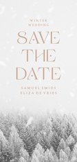 Save the date kaart met besneeuwde bomen winter wedding