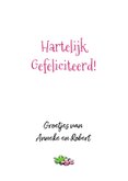 Grappige verjaardagskaart met olifant en bosje bloemen. 2