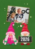 Kerstkaart vrolijke kerstkabouters gnome sterren goud 2026 2