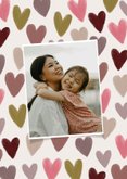Moederdagkaart patroon van kleurrijke hartjes met foto 2