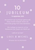 Trendy lila jubileum uitnodiging met holografisch folie foto 3