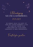 Uitnodiging nieuwjaarsborrel met champagneglazen en vuurwerk 3