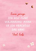Verjaardagkaart met bloemen in theekopje 3