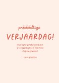 Vrolijk lente verjaardagskaartje met lam en bloemen 3