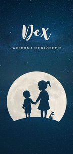 Langwerpig geboortekaartje met silhouet zus en broertje 