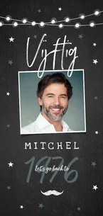 Uitnodiging verjaardag krijtbord vijftig foto sterretjes