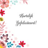 Botanische verjaardagskaart met mot en bloemen 2