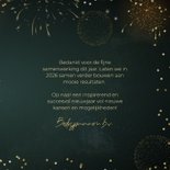 Chique kerstkaart met goudlook tekst confetti en vuurwerk 3