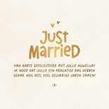 Felicitatiekaart gouden hartjes just married getrouwd 3