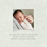 Geboortekaartje jongen neutraal groen textuur stoer 2