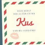 Grappige kerstkaart met een dikke kus door de brievenbus 2