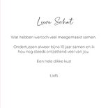 Grappige liefdeskaart van hond met tong en kusjes op vacht 3