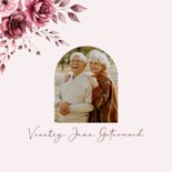 Jubileum uitnodiging roze met aquarel bloemetjes 2