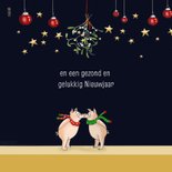 Kerstkaart groep dieren onder de mistletoe 2