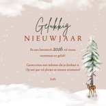 Kerstkaart huisje in winterlandschap met rendier 3