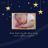 Kerstkaart kerstbal met baby 2