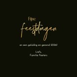 Kerstkaart kerstboom close up sprankelend foto's strik 3