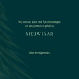 Kerstkaart kerstboom op groen 3