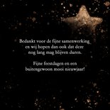 Kerstkaart koperen ster sneeuw en label 2026 3