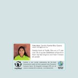 Kerstkaart met twee pinguïns in een winterlandschap  2