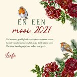 Kerstkaart rode pioenrozen met hulst en roodborstjes 3