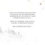 Kerstkaart winters bos in kerstbal 3