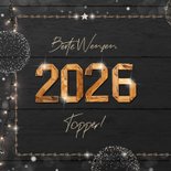 Kerstkaart zakelijk met houten jaartal en frame van lichtjes 2