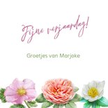 Kleurige verjaardagskaart met roze en andere rozen 3