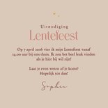 Lentefeest stijlvol bloemen meisje uitnodiging hartjes 3