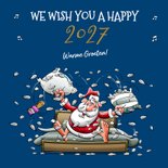 Leuke nieuwjaarskaart met kerstman, in een kussengevecht 3