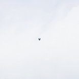 Lief minimalistisch geboortekaartje blauw waterverf hartje Achterkant