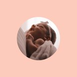 Minimalistisch hello baby in roze tinten met hartje 2