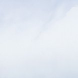 Minimalistische neutrale rouwkaart met blauwe waterverf Achterkant