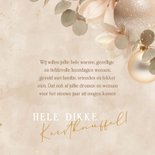 Moderne kerstkaart kerstballen foto's eucalyptus, magnolia 3