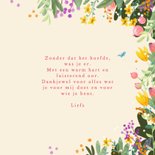Moederdagkaart met moeder, dochter en bloemen 3