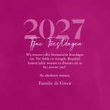 Nieuwjaarskaartje met roze waterverf en groot jaartal 3