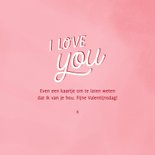 Roze valentijnskaartje met rood hartI love you typografie 3