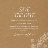 Save the date kaart in kraftlook met witte bloemen 3