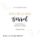 Sfeervolle uitnodiging nieuwjaarsborrel champagneglas 3