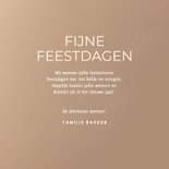 Stijlvol beige kerstkaartje 2026 goud met bokeh 3