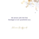 Stijlvolle kerstkaart paarse kersttakken goud licht 3