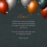 Stoere verjaardagskaart 3d ballonnen en zilveren confetti 3