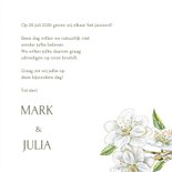 Trouwkaart witte bloesem op fluweel 3