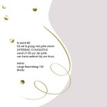 Uitnodiging 40 vrouw met goudkleurige confetti 3