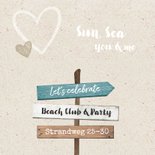 Uitnodiging jubileumfeest strand wegwijzers hout hartjes 2