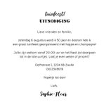 Uitnodiging verjaardag vrouw hip met houten wegwijzers 3