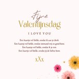 Valentijnskaart kleurrijke gerbera bloemen hartjes liefde 3