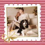 Vrolijke kerstkaart cadeau strik goud streep foto 2